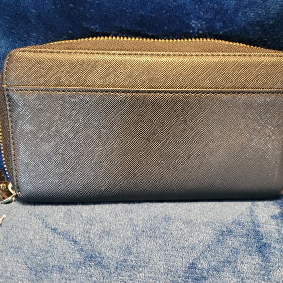 * Kate Spade Wallet - Picture 2 of 7